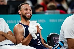 怀特谈奥运库里：22年他这种表现至今让我刺痛 但和他一边好爽啊