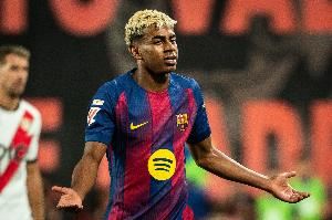 西媒：巴萨希望亚马尔10月不随西班牙出战，他能上场不代表伤好了