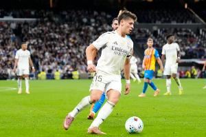 皇马旧将:居莱尔还需要更加努力,应以莫德里奇为学习榜样